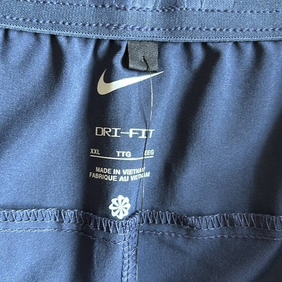 Nike Navy Dri Fit Training Shorts, Size XXL - Picture 3 of 6